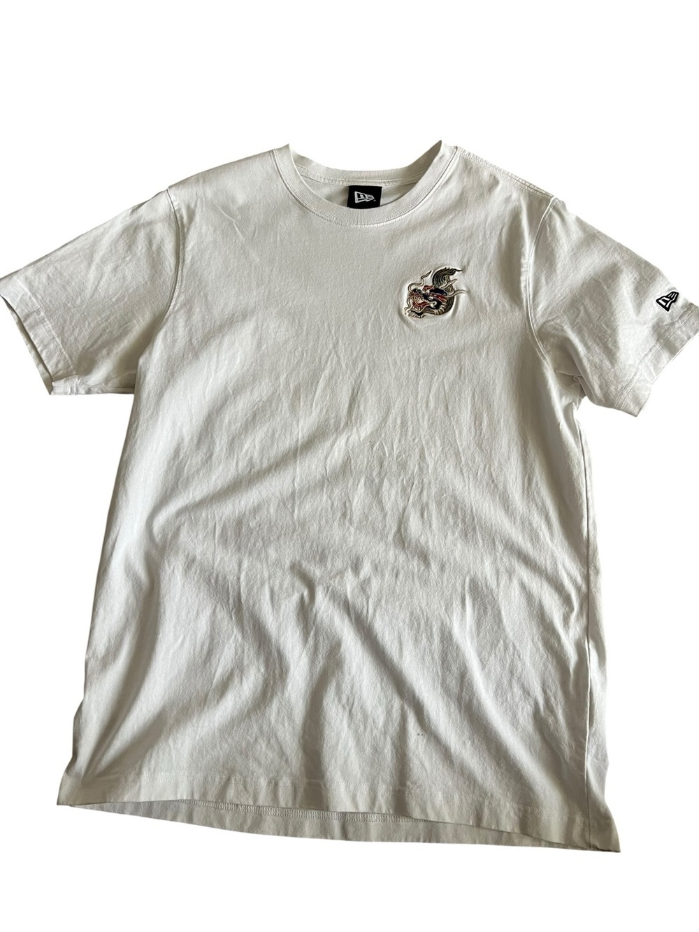 New Era Year of the Dragon Collection t-shirt M Size (5)